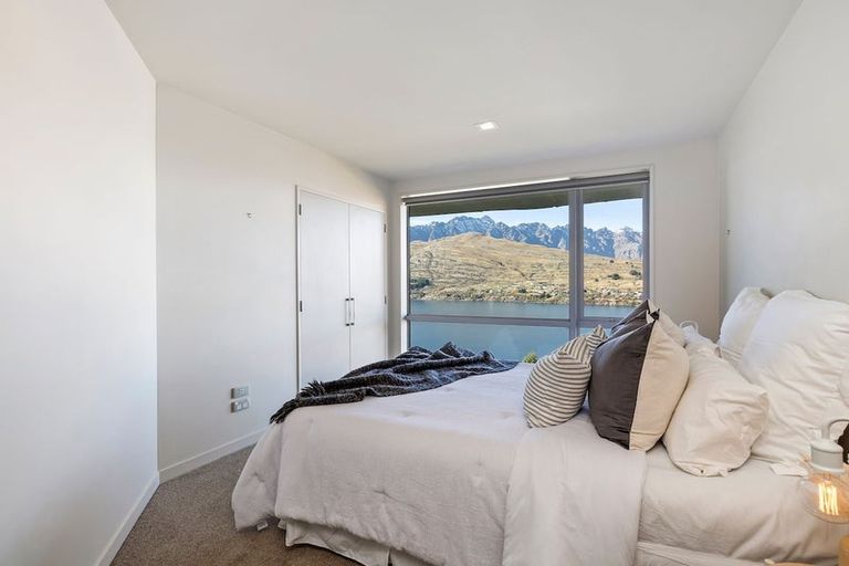Photo of property in 2/11 Gum Lane, Queenstown, 9300