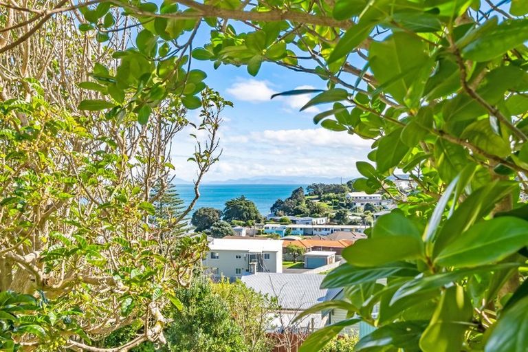 Photo of property in 9 Thornley Street, Titahi Bay, Porirua, 5022