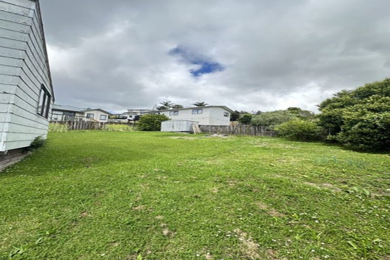 Photo of property in 14 Garton Drive, Massey, Auckland, 0614