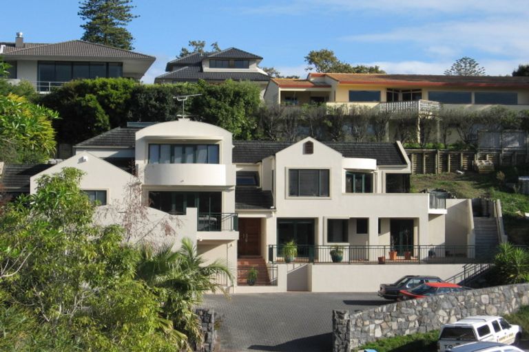 Photo of property in 32 Copperfield Terrace, Mellons Bay, Auckland, 2014