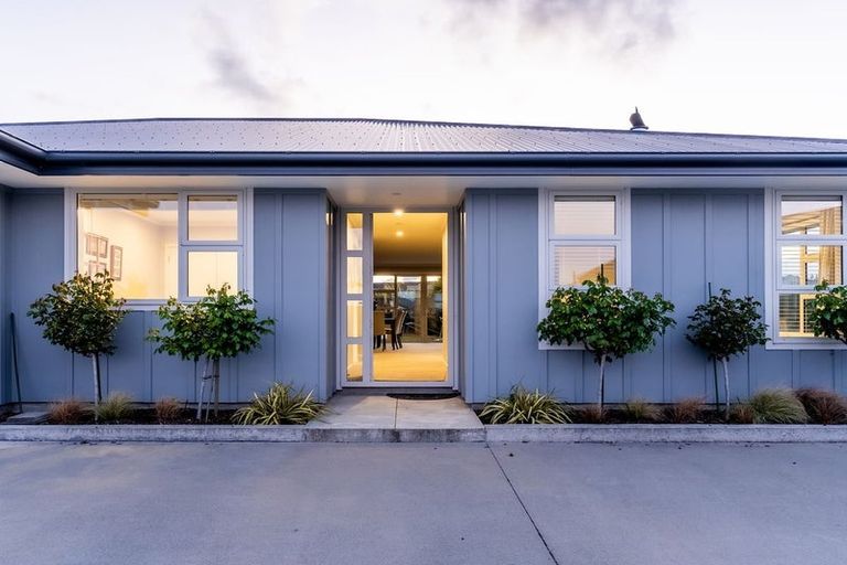 Photo of property in 6 Unwin Place, Twizel, 7901