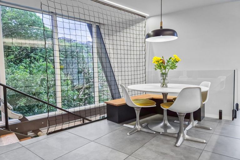 Photo of property in 64a Orangi Kaupapa Road, Northland, Wellington, 6012