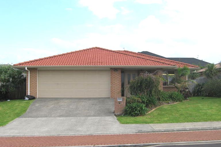Photo of property in 36 Semillon Avenue, Henderson, Auckland, 0612