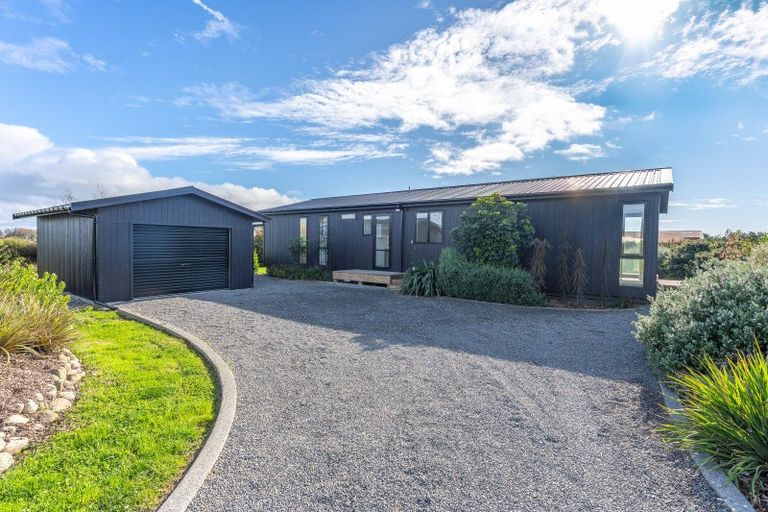 Photo of property in 128 Rangiuru Road, Otaki Beach, Otaki, 5512