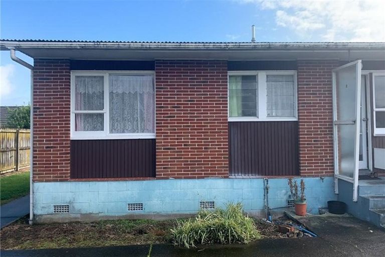 Photo of property in 371 Massey Road, Mangere East, Auckland, 2024