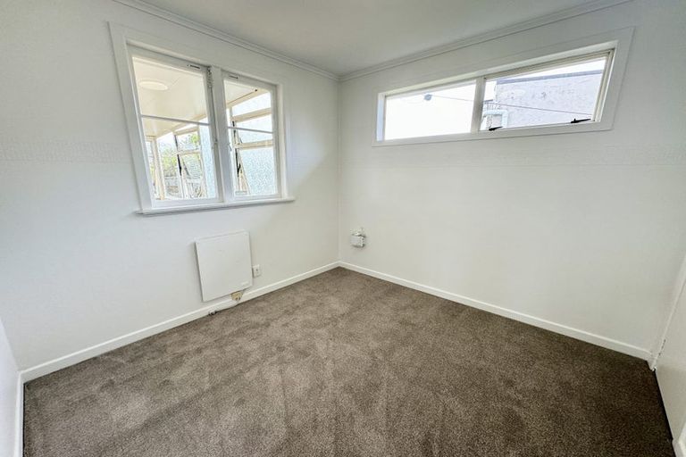 Photo of property in 74 Mcleod Road, Te Atatu South, Auckland, 0610