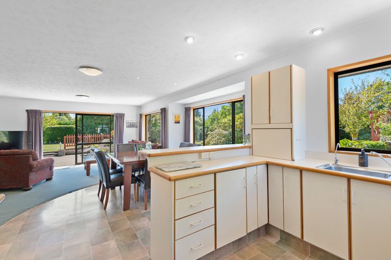 Photo of property in 35 Green Island Bush Road, Blackhead, Dunedin, 9076