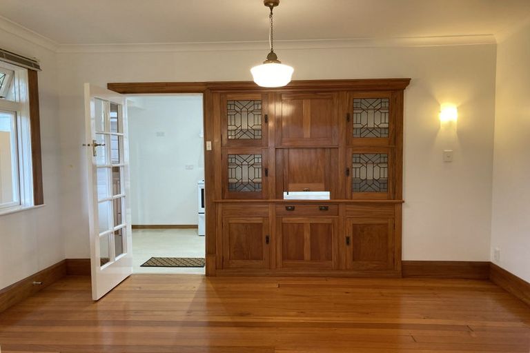 Photo of property in 195 Derwent Street, Island Bay, Wellington, 6023