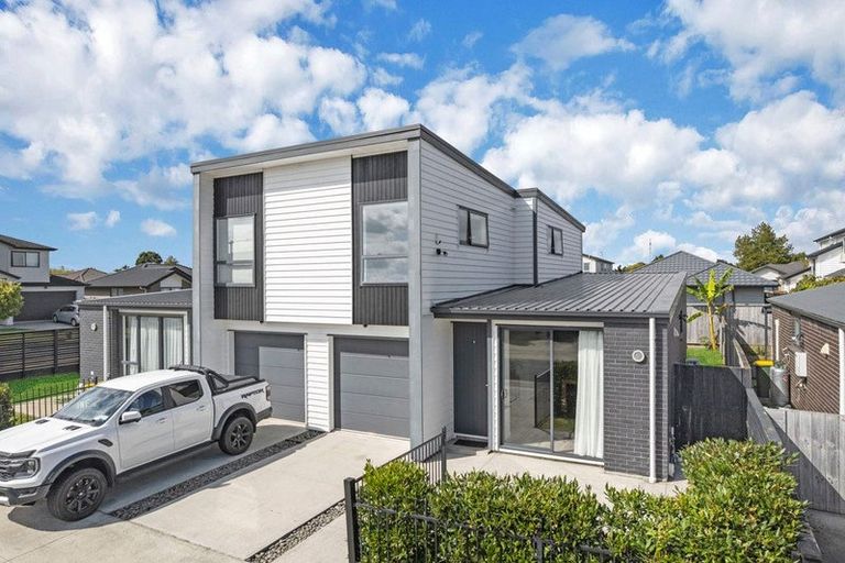 Photo of property in 17 Hoiho Road, Pukekohe, 2120