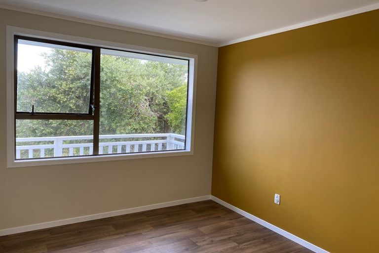 Photo of property in 74 Travis View Drive, Fairview Heights, Auckland, 0632