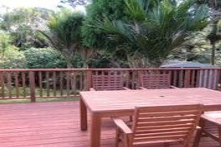 Photo of property in 7 Rimutaka Place, Titirangi, Auckland, 0604