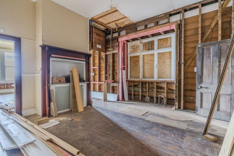 Photo of property in 1 Phillips Street, Kensington, Dunedin, 9011