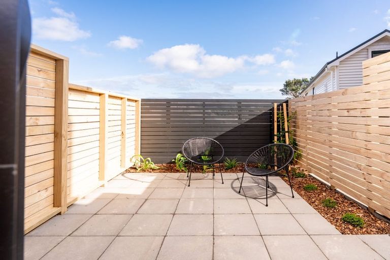 Photo of property in 32 Kaihuia Street, Northland, Wellington, 6012