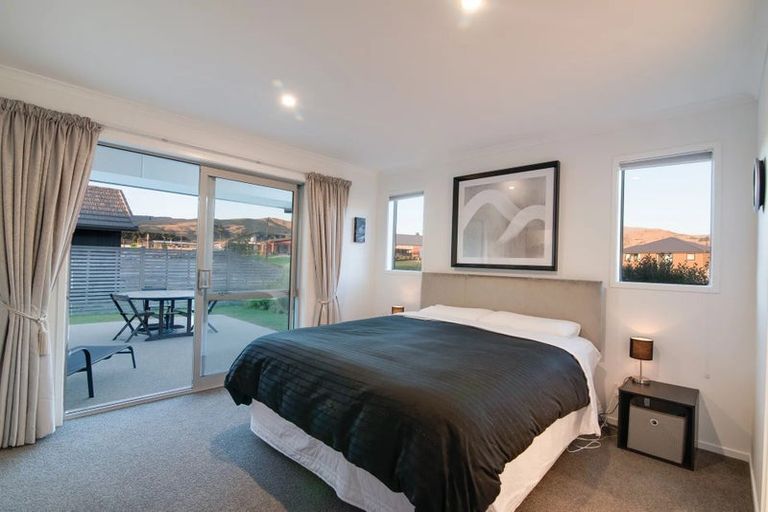 Photo of property in 4 Shipton Court, Lower Shotover, Queenstown, 9304