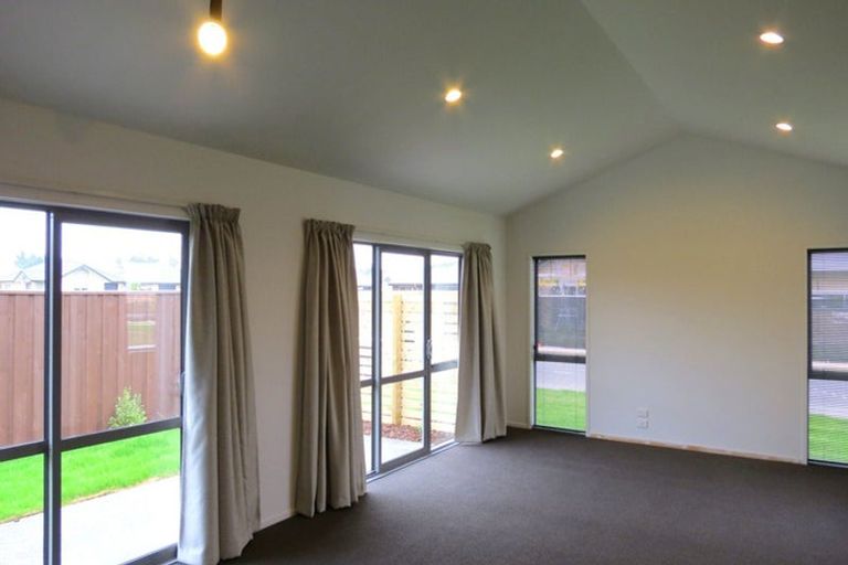 Photo of property in 3 Farnborough Way, Rolleston, 7615