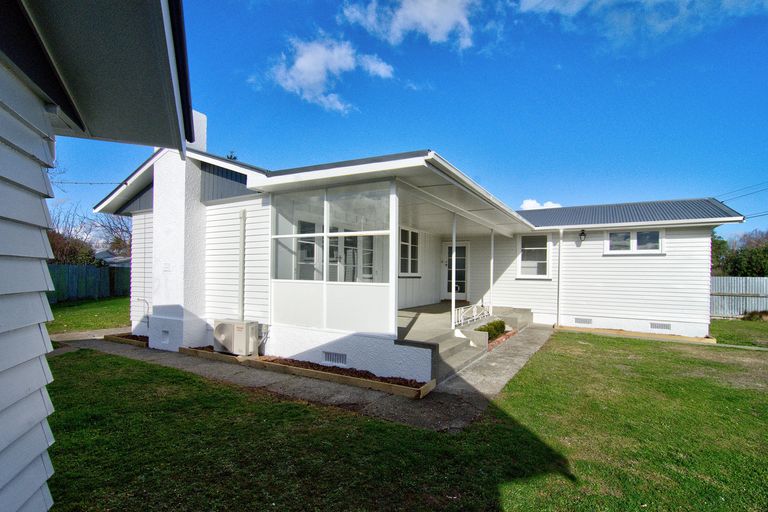 Photo of property in 15 Jones Place, Masterton, 5810