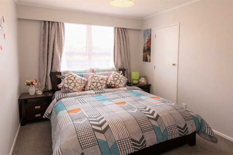 Photo of property in 32a Mahana Road, Paraparaumu Beach, Paraparaumu, 5032