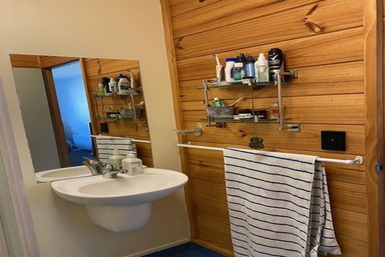 Photo of property in Basin Reserve Complex, 28/4 Sussex Street, Mount Cook, Wellington, 6021