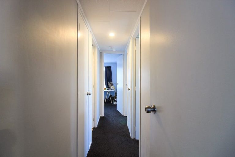 Photo of property in 32 Owhiti Street, Titahi Bay, Porirua, 5022