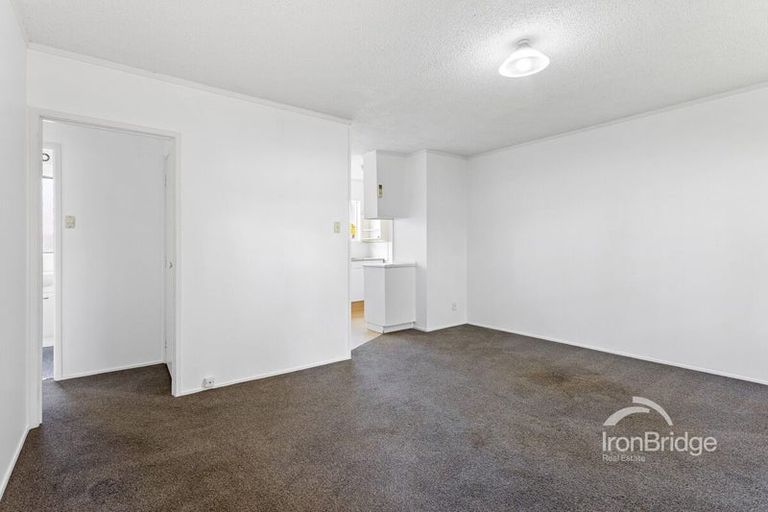 Photo of property in 7/126 Lynwood Road, New Lynn, Auckland, 0600