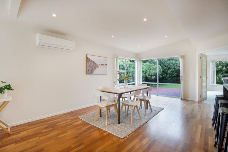 Photo of property in 42 Waverton Terrace, Churton Park, Wellington, 6037