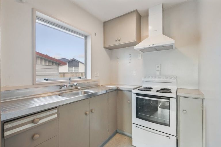 Photo of property in 30a Hooker Avenue, Bryndwr, Christchurch, 8053