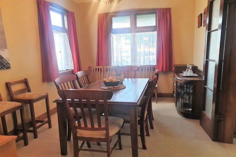 Photo of property in 2 King Street, Dannevirke, 4930