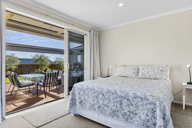 Photo of property in 4 Tuhua Close, Wharewaka, Taupo, 3330