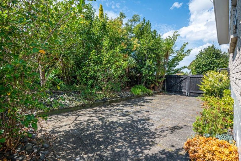 Photo of property in 23 Taitua Drive, Te Atatu South, Auckland, 0610
