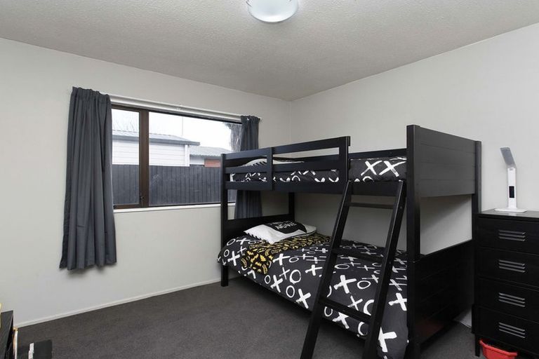Photo of property in 1/64 Bayswater Crescent, Bromley, Christchurch, 8062