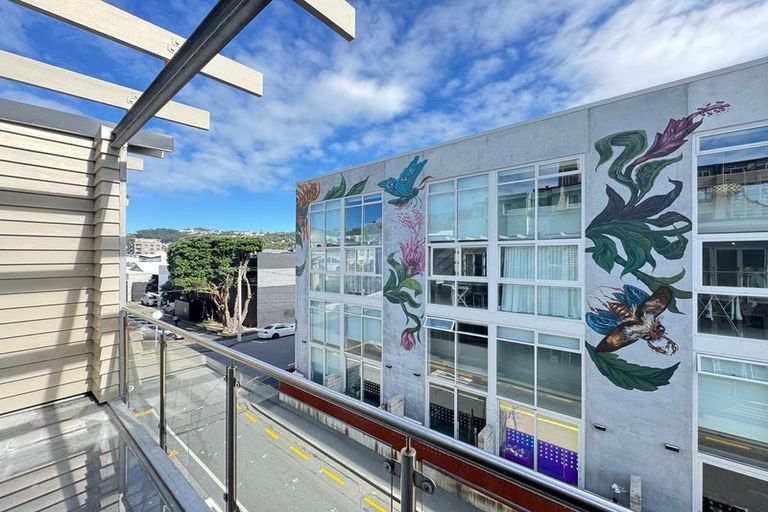 Photo of property in 5/41 Home Street, Mount Victoria, Wellington, 6011