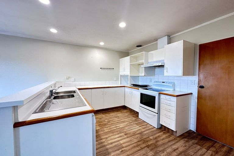 Photo of property in 63 Haseler Crescent, Howick, Auckland, 2014