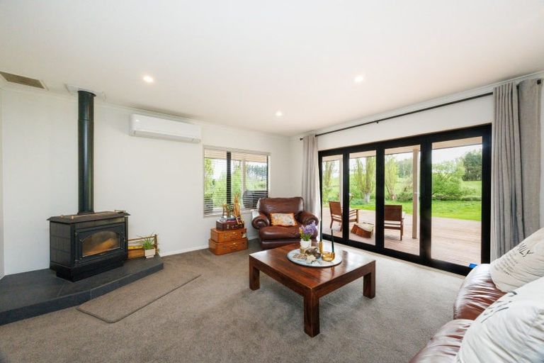Photo of property in 31 Kahuterawa Road, Linton, Palmerston North, 4472