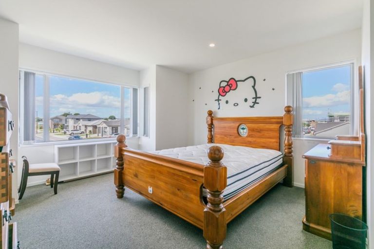 Photo of property in 2/26 Hollowout Street, Takanini, 2112
