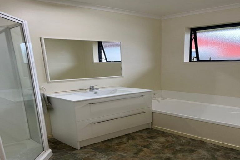 Photo of property in 11 Duffy Place, Stoke, Nelson, 7011