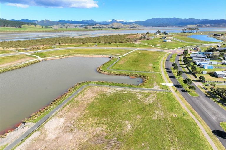 Photo of property in 302 Harbour Drive East, Matarangi, Whitianga, 3592