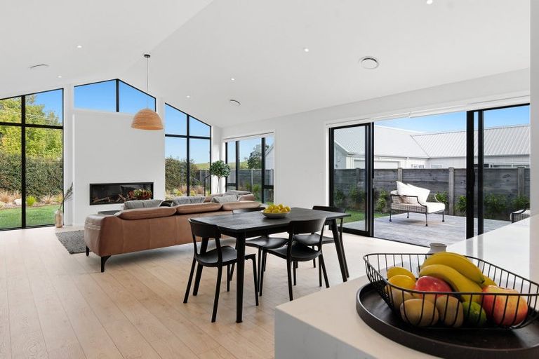 Photo of property in 4 Tiaki Lane, Matakana, 0985