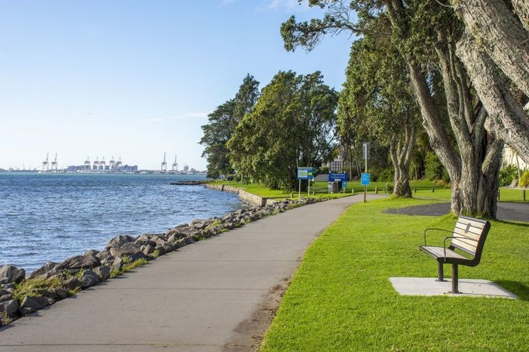 Photo of property in 539 Otumoetai Road, Matua, Tauranga, 3110