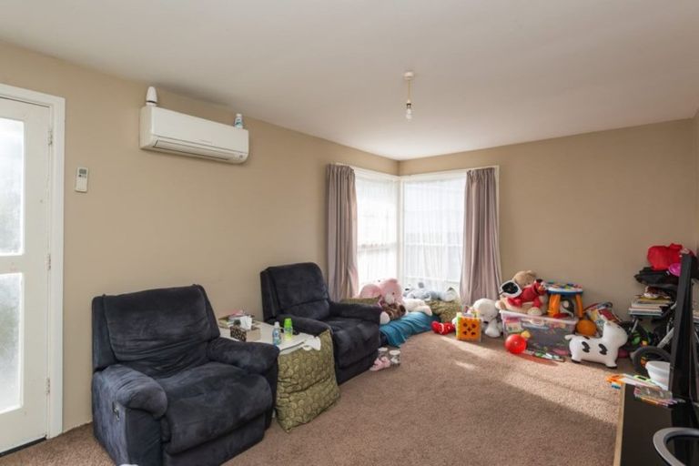 Photo of property in 2/89 Hills Road, Edgeware, Christchurch, 8013