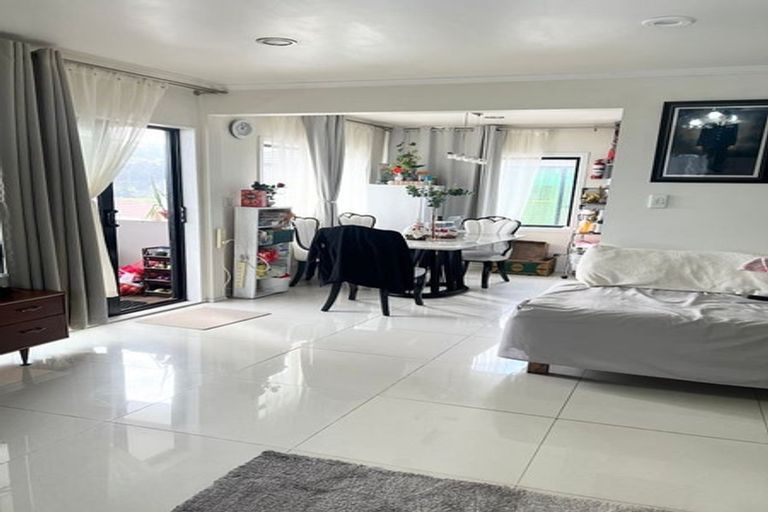 Photo of property in 38 Kenderdine Road, Papatoetoe, Auckland, 2025
