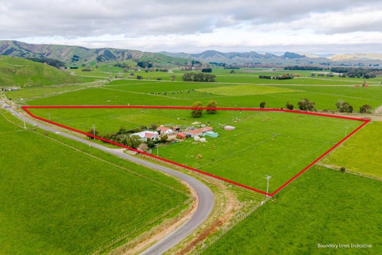 Photo of property in 472 Range Road, Woodville, 4997