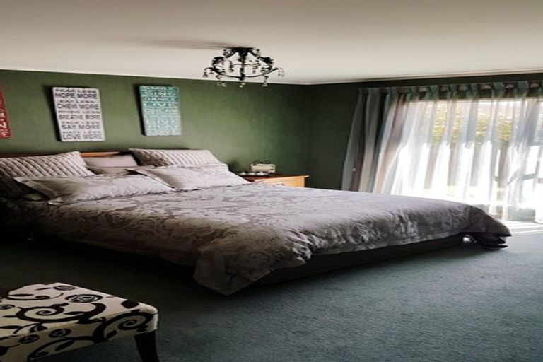 Photo of property in 14 Omega Place, Casebrook, Christchurch, 8051