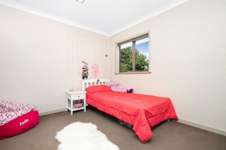 Photo of property in 2 Rays Way, Tuakau, 2121