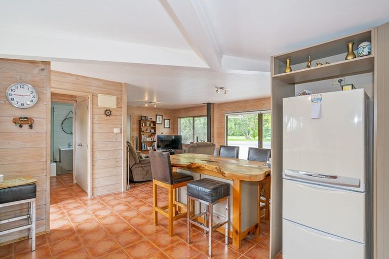 Photo of property in 222 Matarangi Drive, Matarangi, Whitianga, 3592