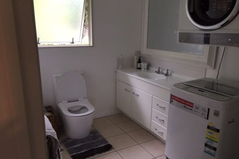 Photo of property in 5 Tern Place, Unsworth Heights, Auckland, 0632