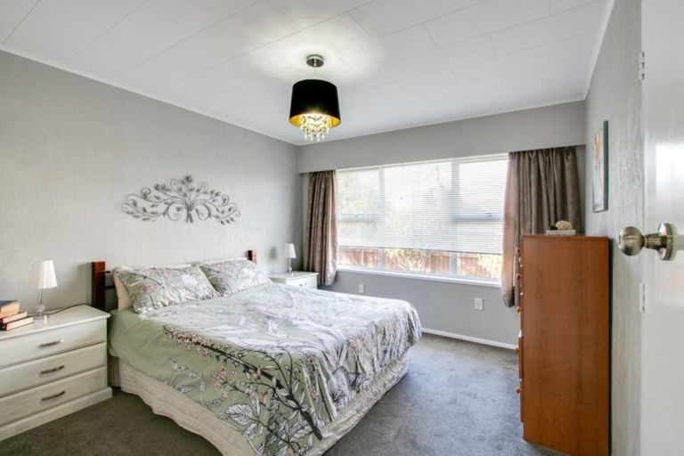 Photo of property in 38 Freyberg Avenue, Tamatea, Napier, 4112