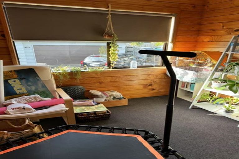 Photo of property in 2/34 Alexander Avenue, Torbay, Auckland, 0630