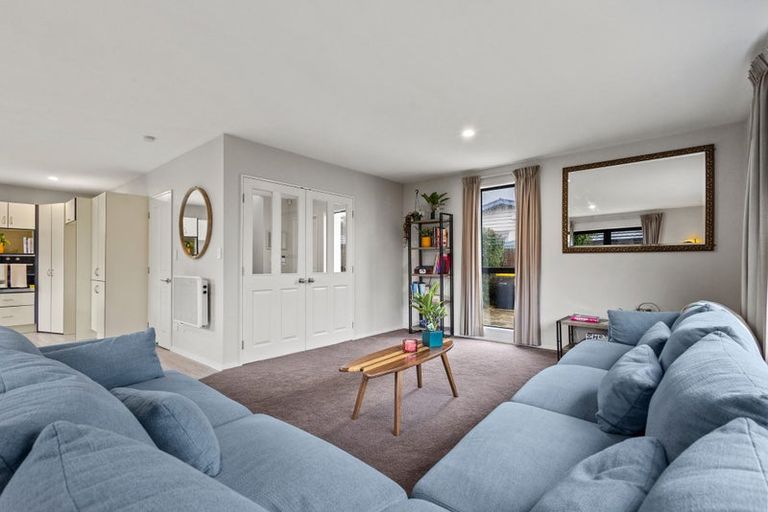 Photo of property in 40a Sawyers Arms Road, Northcote, Christchurch, 8052