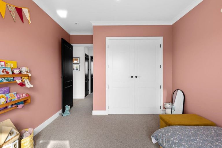 Photo of property in 29 Tuscany Way, Fitzherbert, 4410