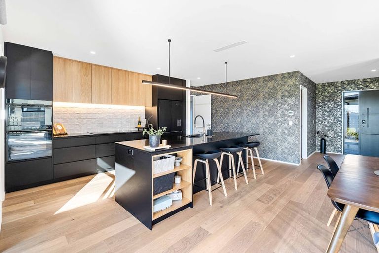 Photo of property in 19 Frank Ernest Crescent, Prebbleton, 7676